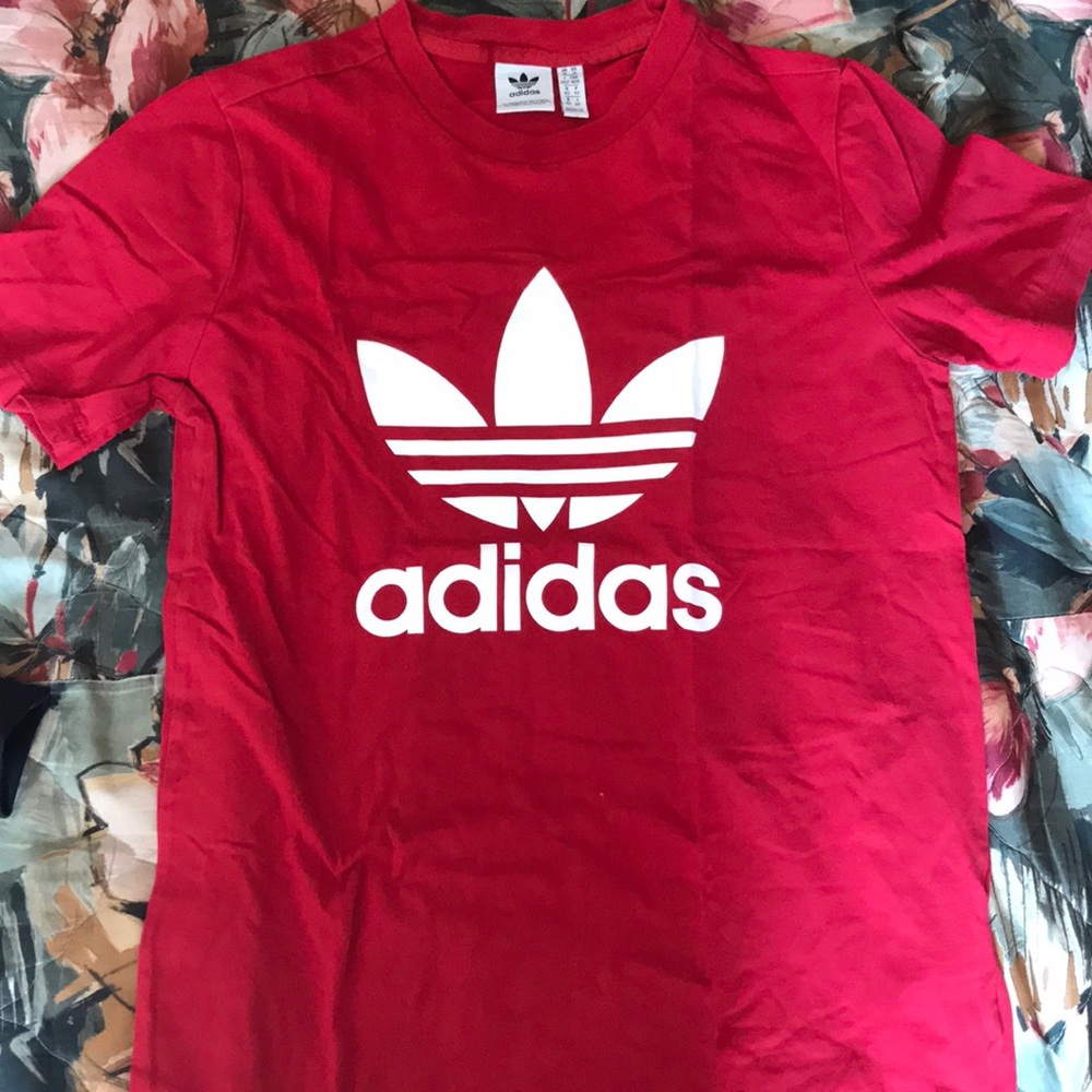 Red adidas trefoil T-shirt